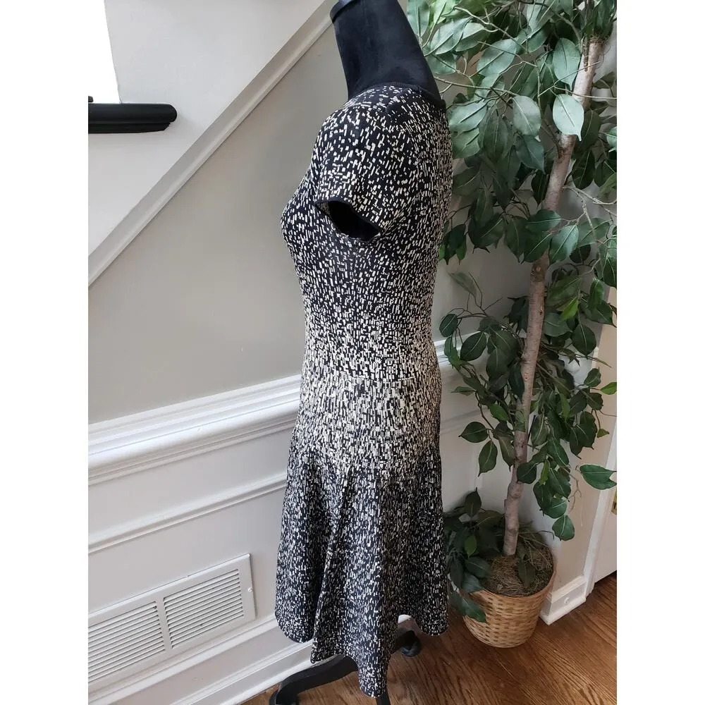Saks Fifth Avenue Sweater Dress Women's S Black White Geometric Knit Scoop Neck - Image 10