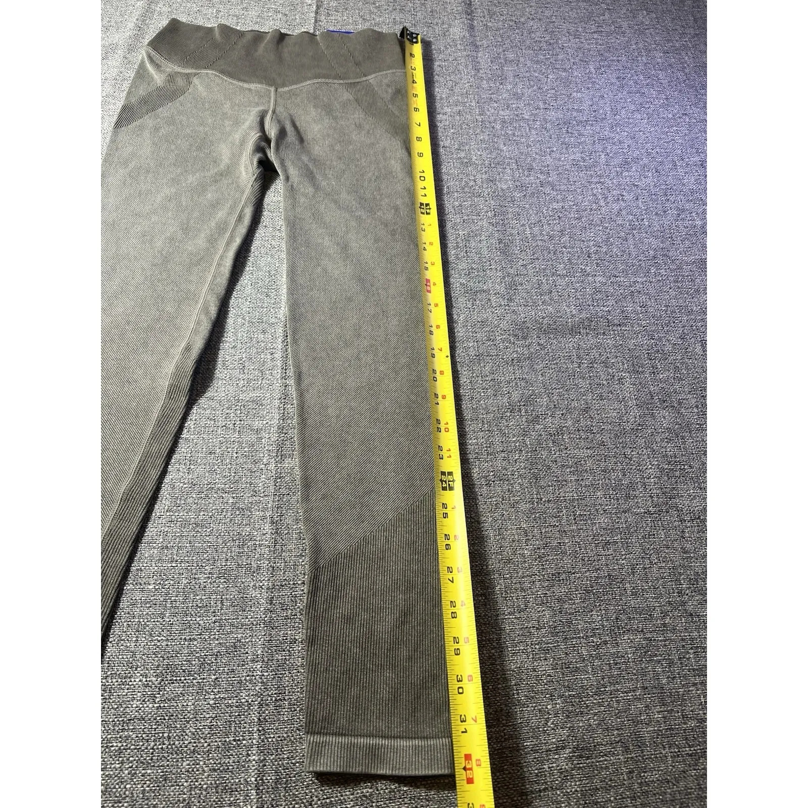 Women's High-Rise Patterned Seamless 7/8 Leggings - JoyLab Silver‎ S - Image 3