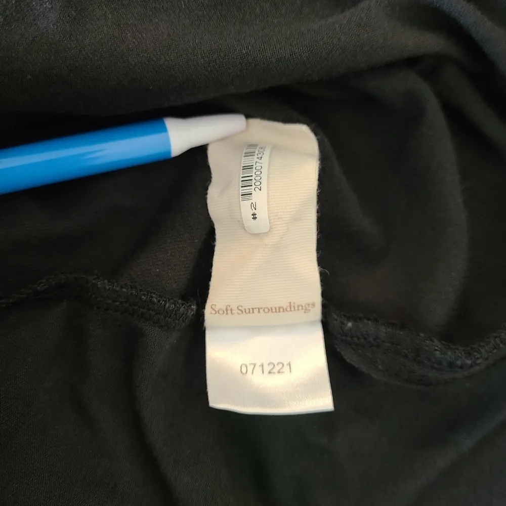 Soft Surroundings Size Medium Tahira V-Neck Long Sleeve Tunic Top Black Women's - Image 5