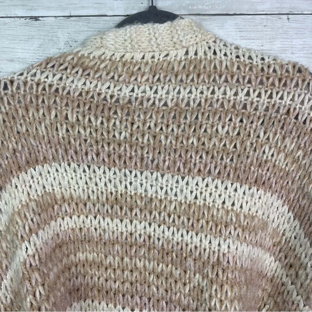 American Eagle Striped Cardigan Size Large - Image 4