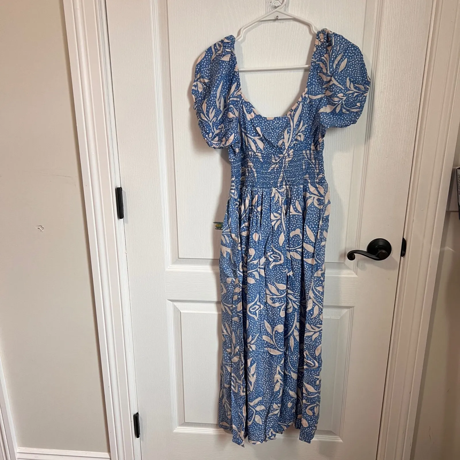 Band of the‎ Free Blue Floral Puff Sleeve Smocked Midi Dress Size XS NWT - Image 5