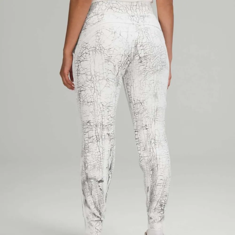 Lululemon Warm Down Jogger *7/8 Length - Image 2