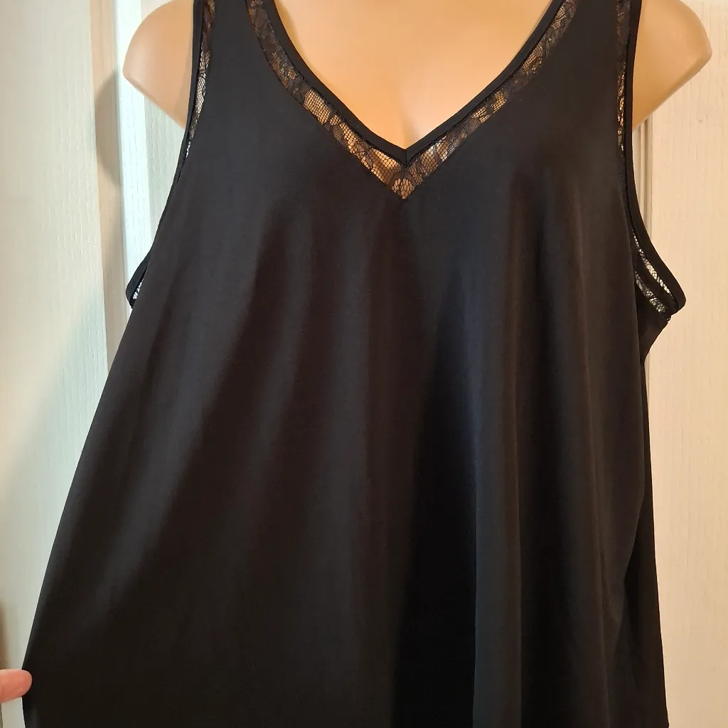 Torrid Sz 3 Black Lace Trim V-Neck Women's Top - Image 12