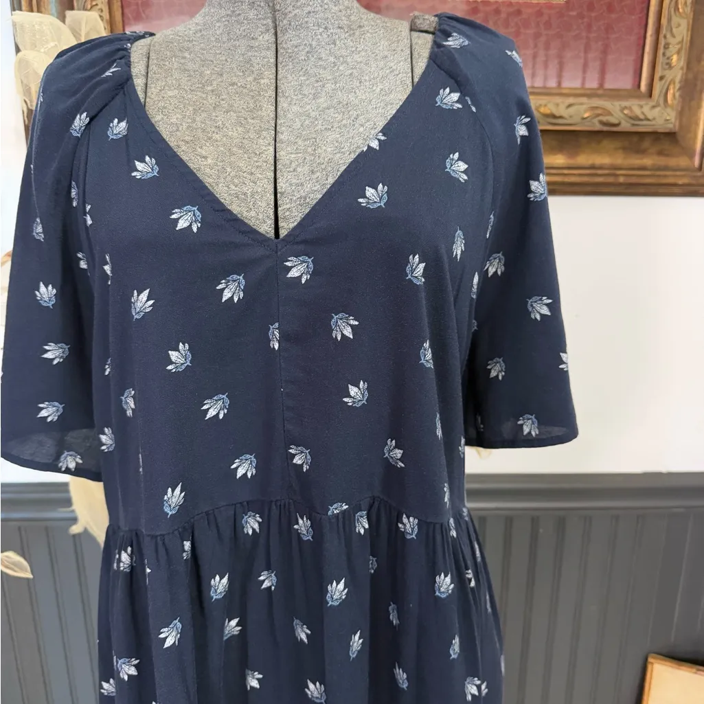 NWT Old Navy V-Neck Mini Swing Dress in Navy Floral ~ Size XL 💚🍄 - Image 4