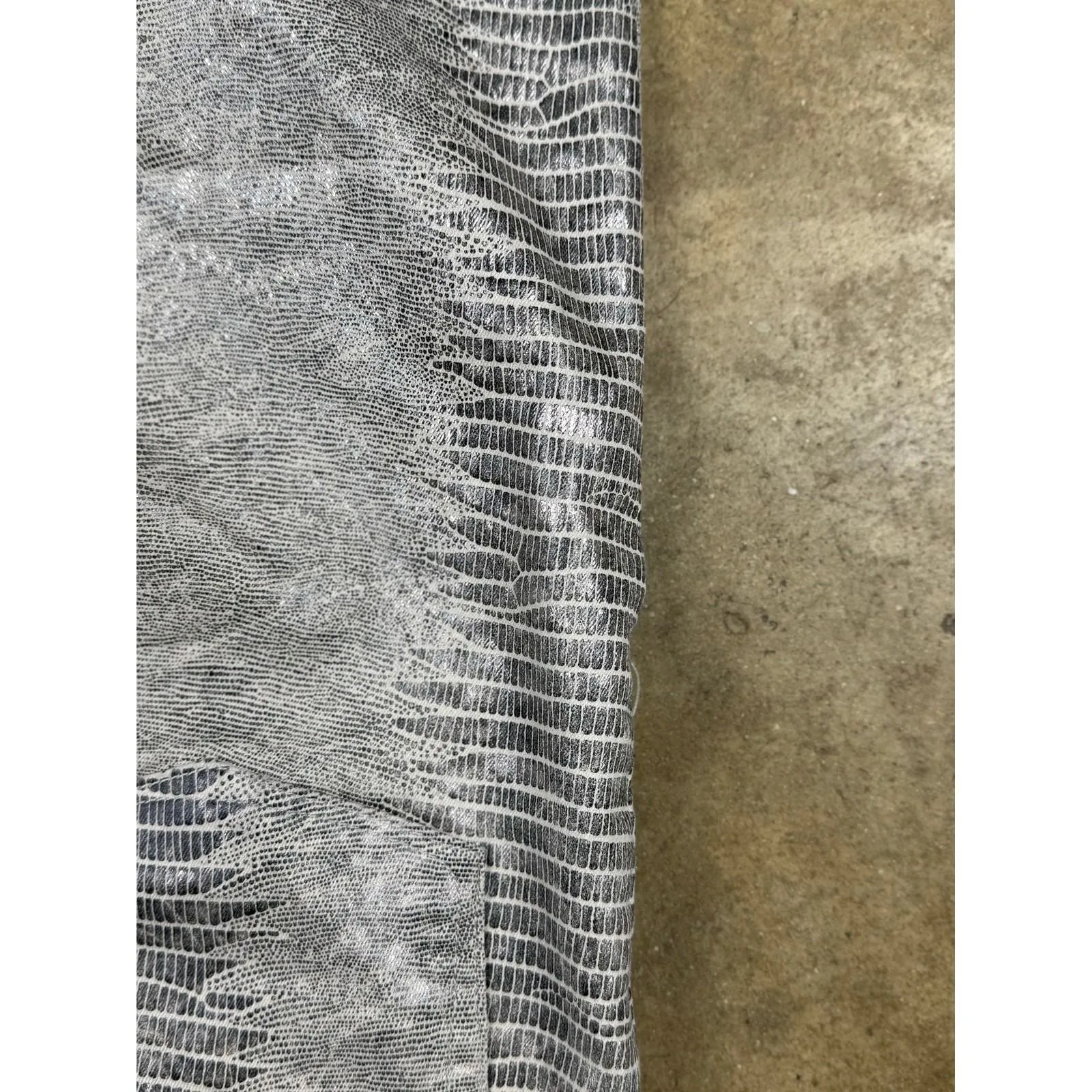 NWT Good American Snake Print Pants Women's‎ Size 2 Straight Leg Metallic Y2K - Image 13