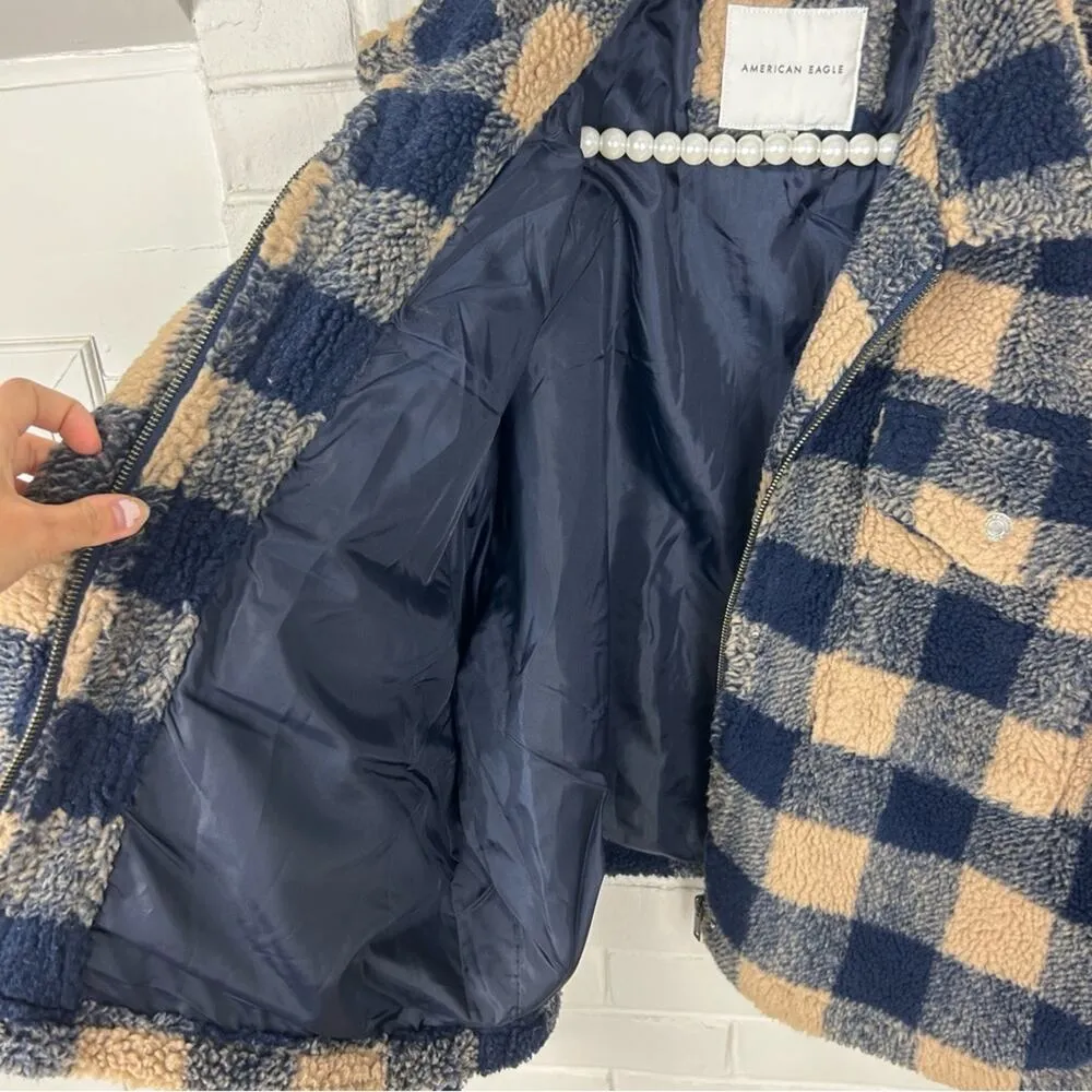 American Eagle Plaid Print Sherpa Zip Up Jacket Size L - Image 6