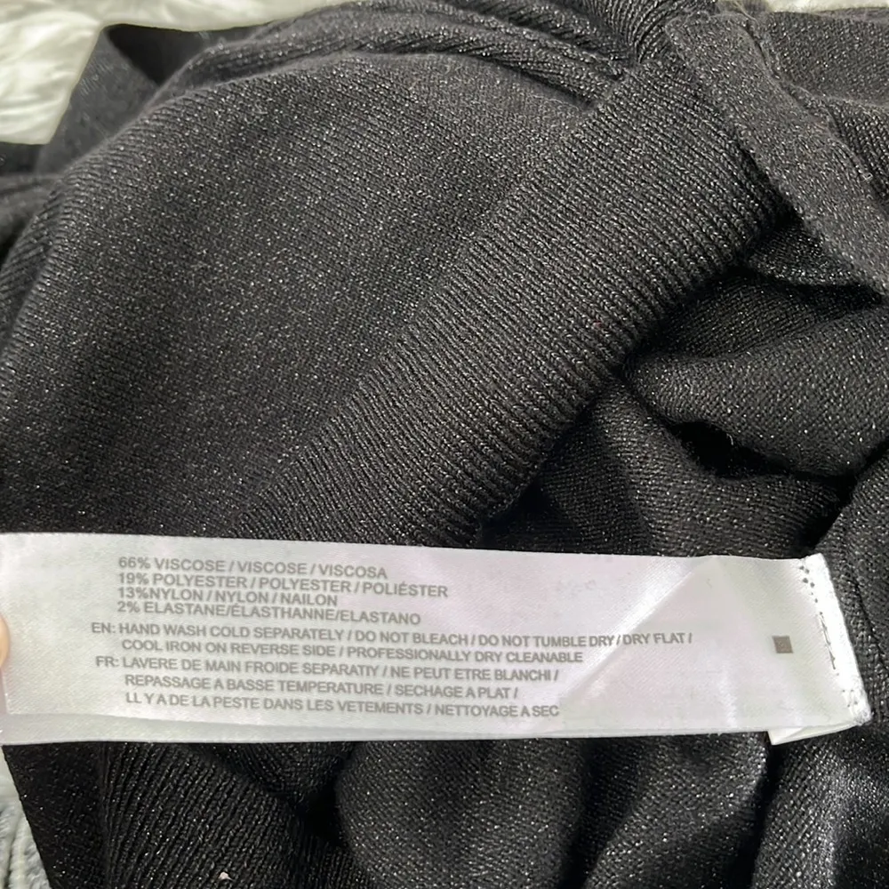 B.O.G Collective wrap top side tie ling sleeve V neck cropped black size Medium - Image 9