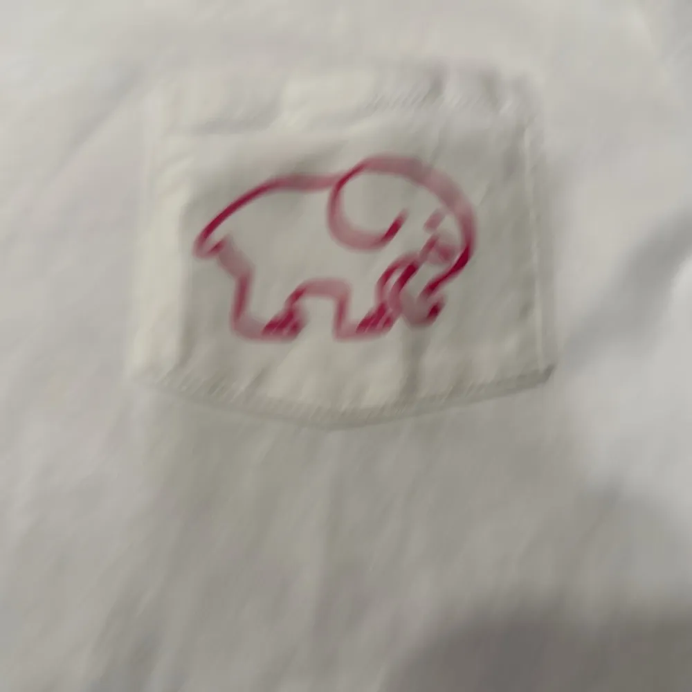 Ivory Ella crew neck long sleeve shirt size medium. - Image 2