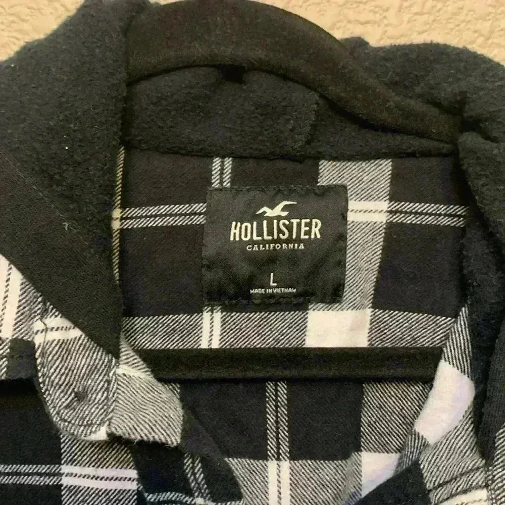 Hollister black & white flannel sz L fall casual flannel plaid - Image 2