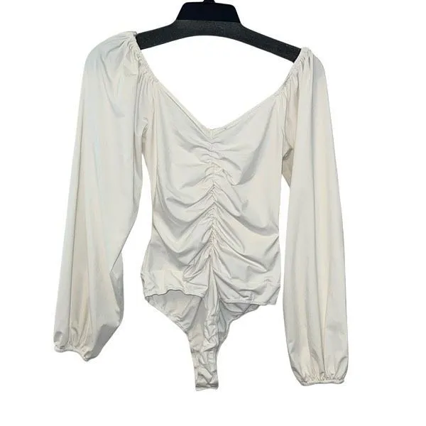 Lulus Womens‎ V-Neck Ruched Stretch Long Sleeve Bodysuit White Medium - Image 3