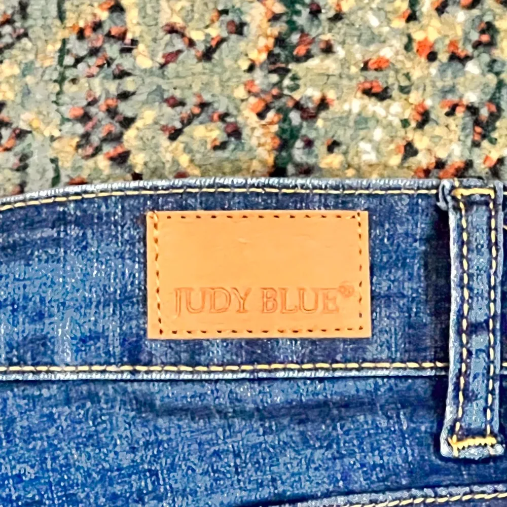 Judy Blue FINAL PRICE  Distressed Denim Shorts - Image 3