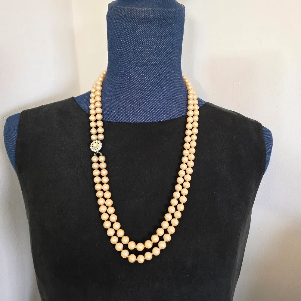 Two Vintage Pearl Necklaces - Image 12