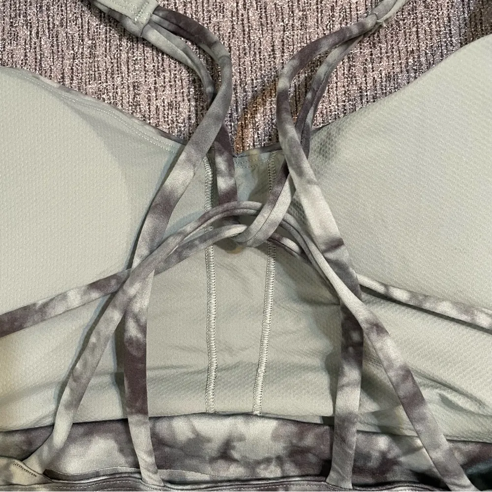 Athleta Women’s Pull On Bra - Image 4