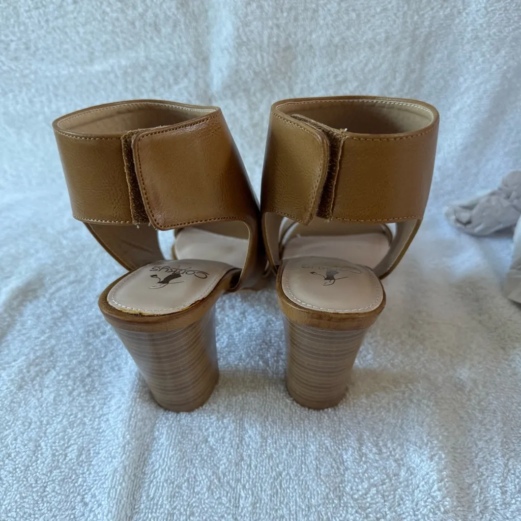 Corkys Reno Tan Heeled Sandals NIB 8 neutral fall ankle wrap Velcro - Image 5