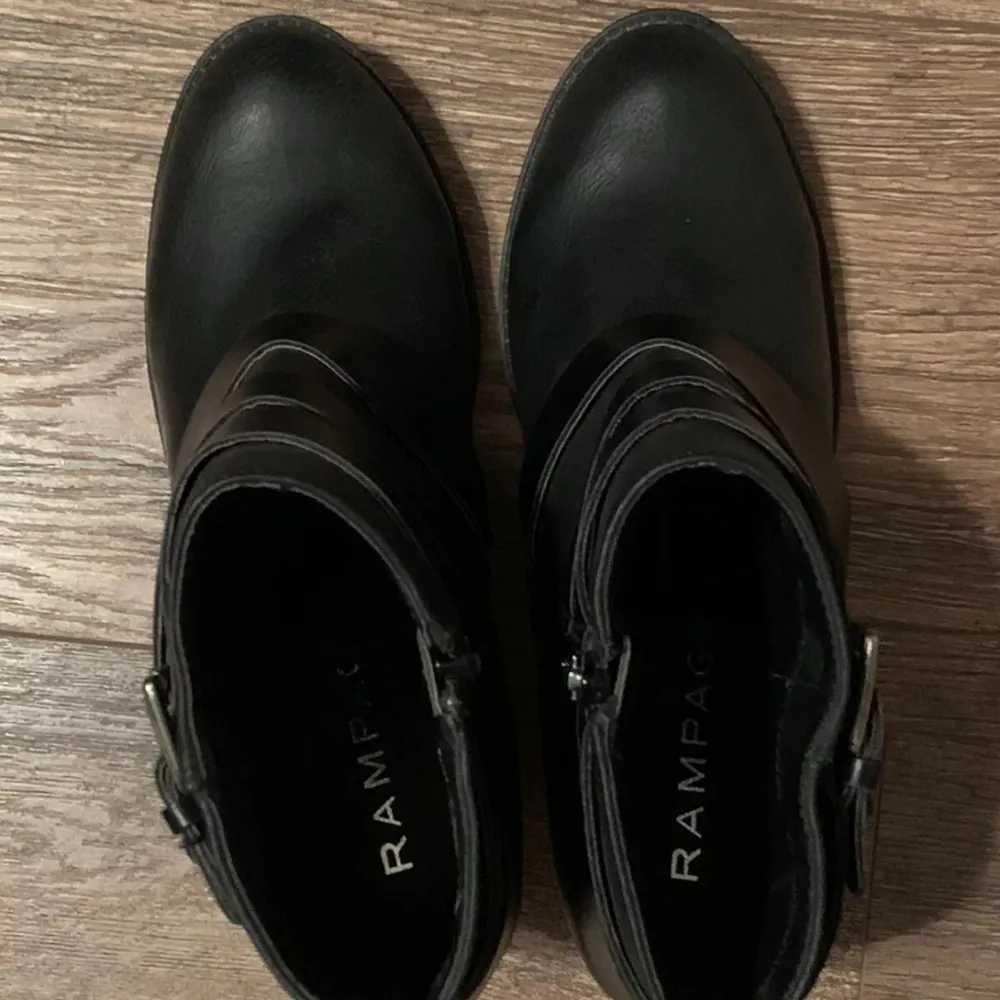 NWOB  Buckle Booties “Vinci” Size 7.5 Black - Image 5