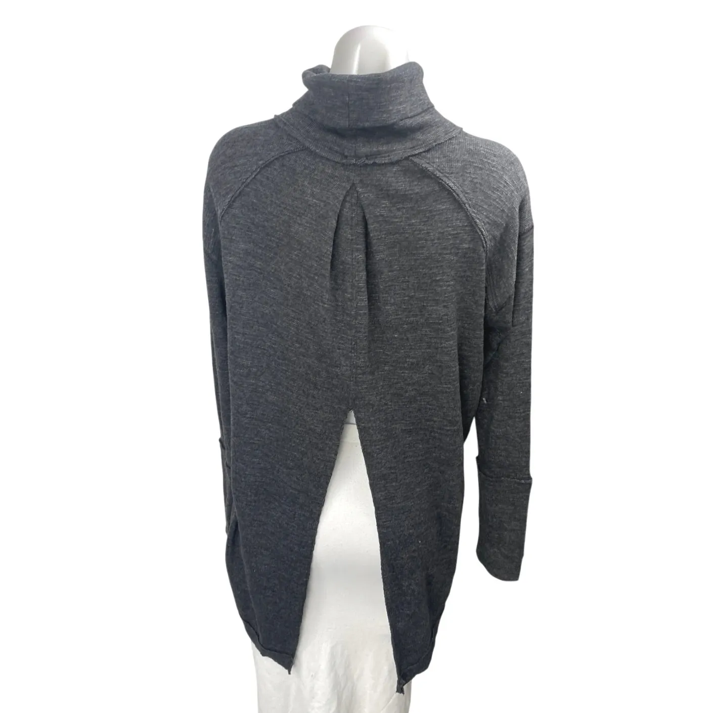 Free People Women's Gray Turtleneck Split Back Long Sleeve Knit Sweater Top Sz M - Image 2