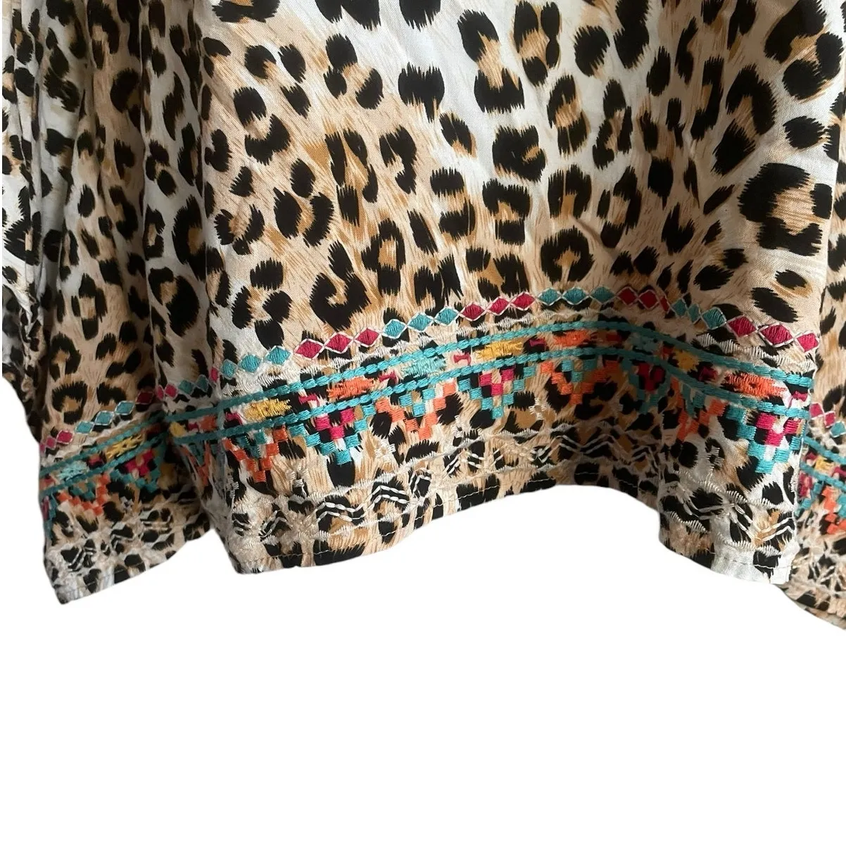Savanna Jane Women Top S/M Leopard Print‎ Embroidered Southwest Boho Lagenlook - Image 9