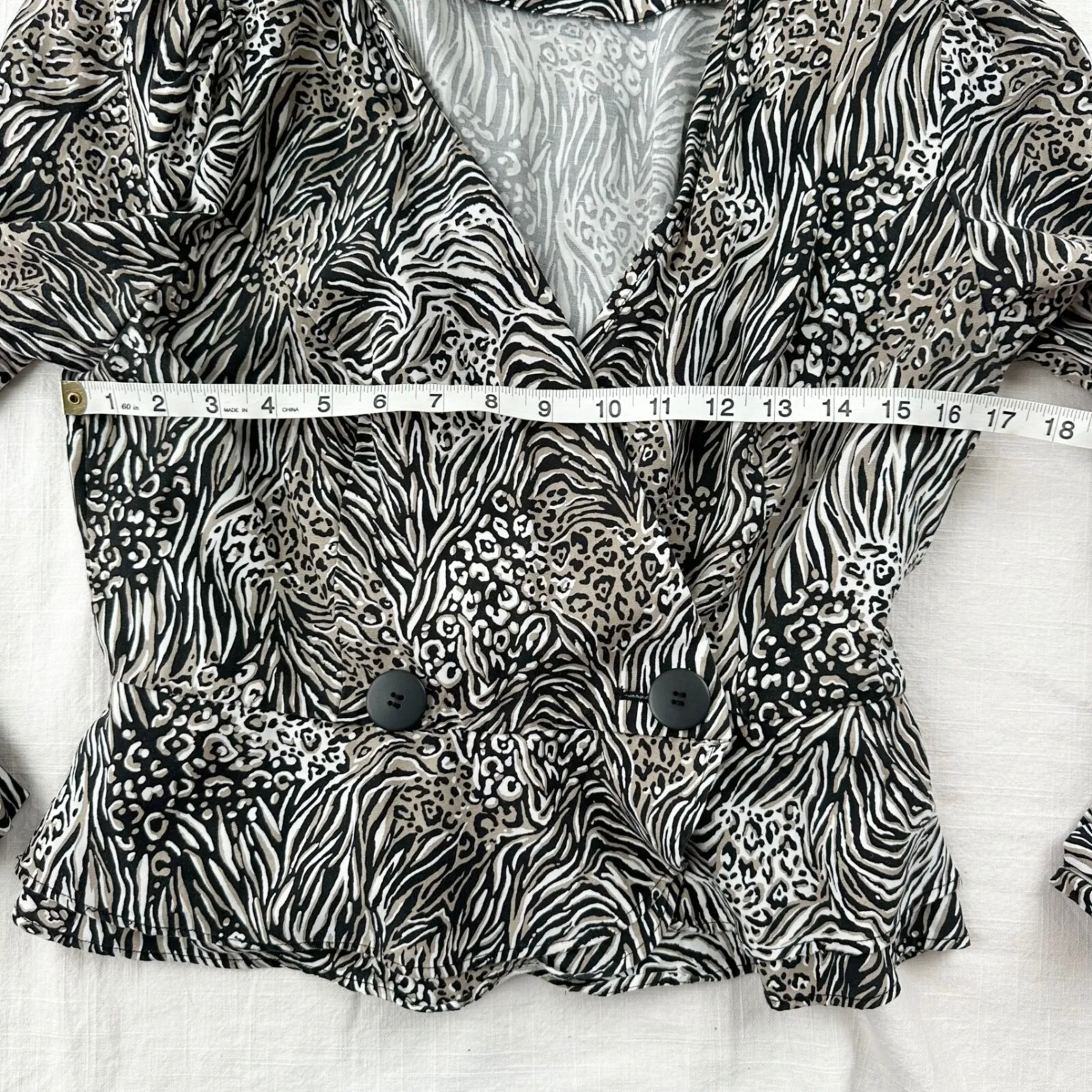 & Other Stories Peplum Duo Button Wrap Blouse Animal Print Wrap‎ Front Long 12 - Image 5