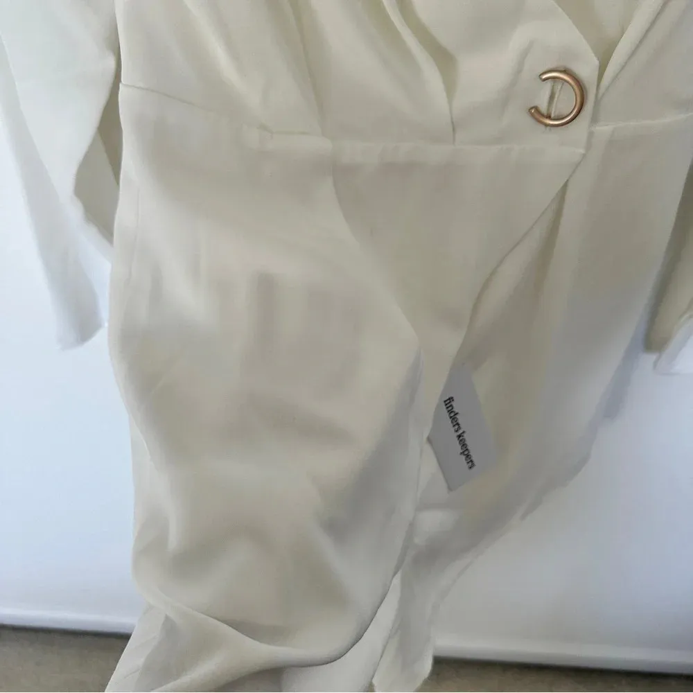 *NWT* FINDERS KEEPERS | Rae Romper Ivory | M - Image 8