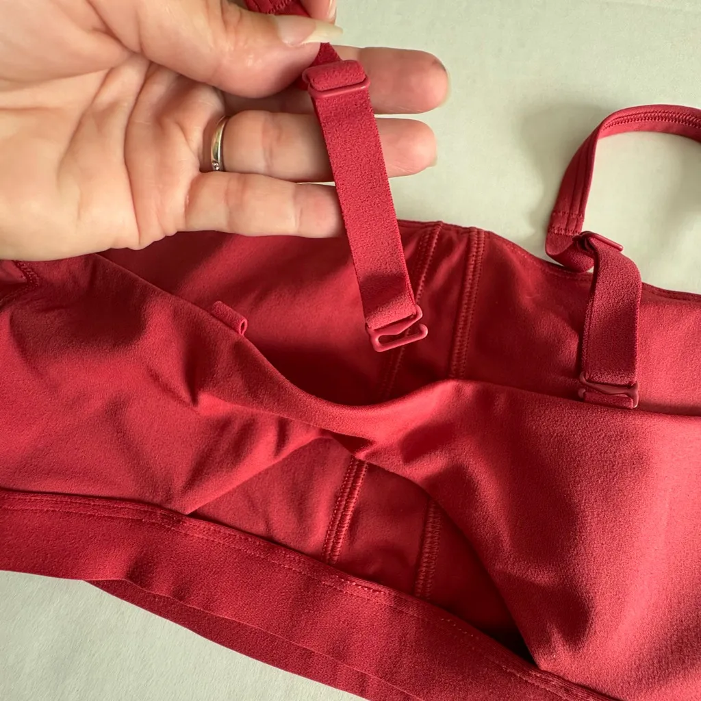 Women's Gymshark cut out bandeau Adjustable Strap Sports Bra Size S raspberry - Image 5