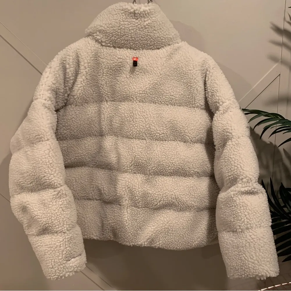 Nike ThermaFit City Sherpa Jacket NWT Size XS/ XSmall - Image 8