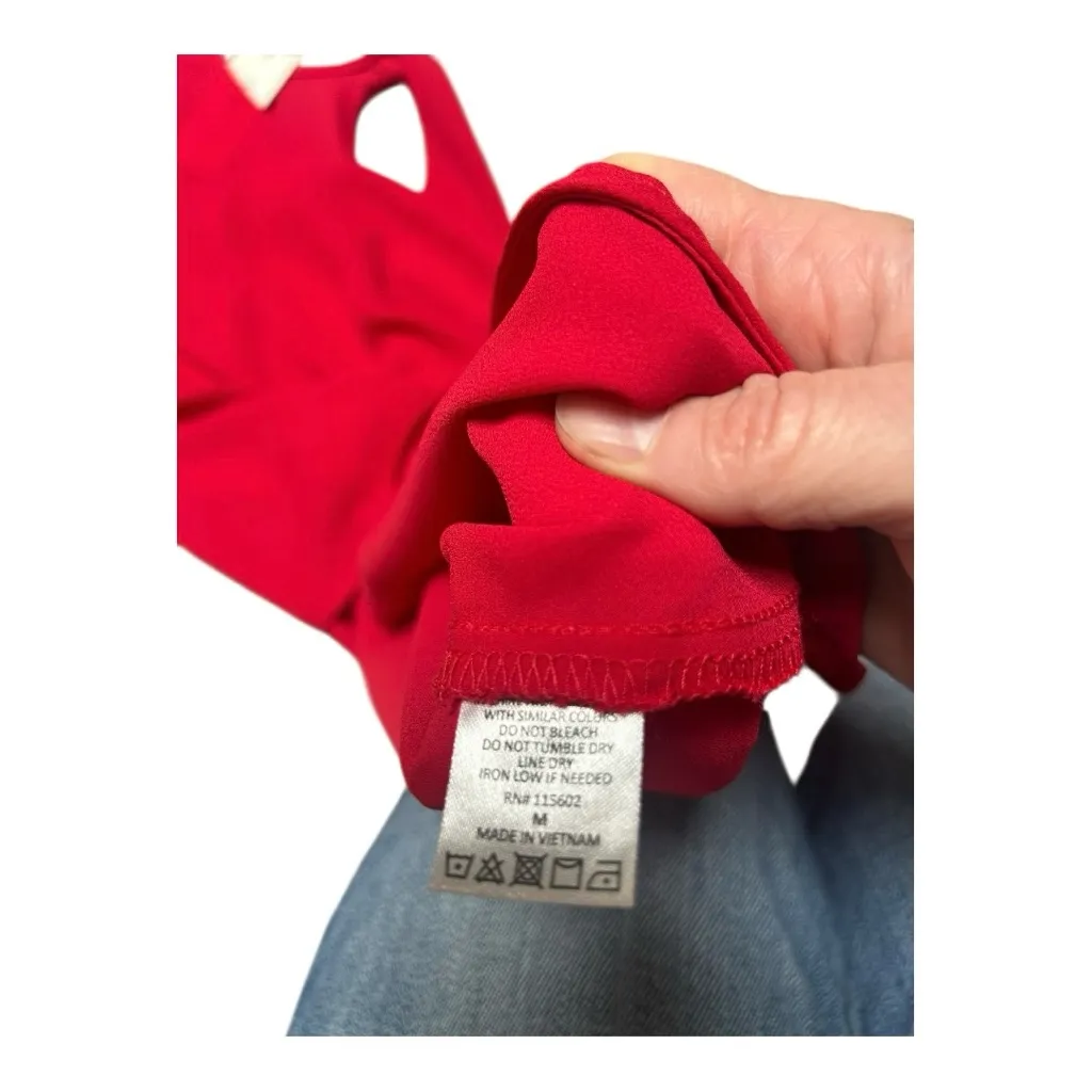 Francesca’s Lush knotted front top Medium - Image 6