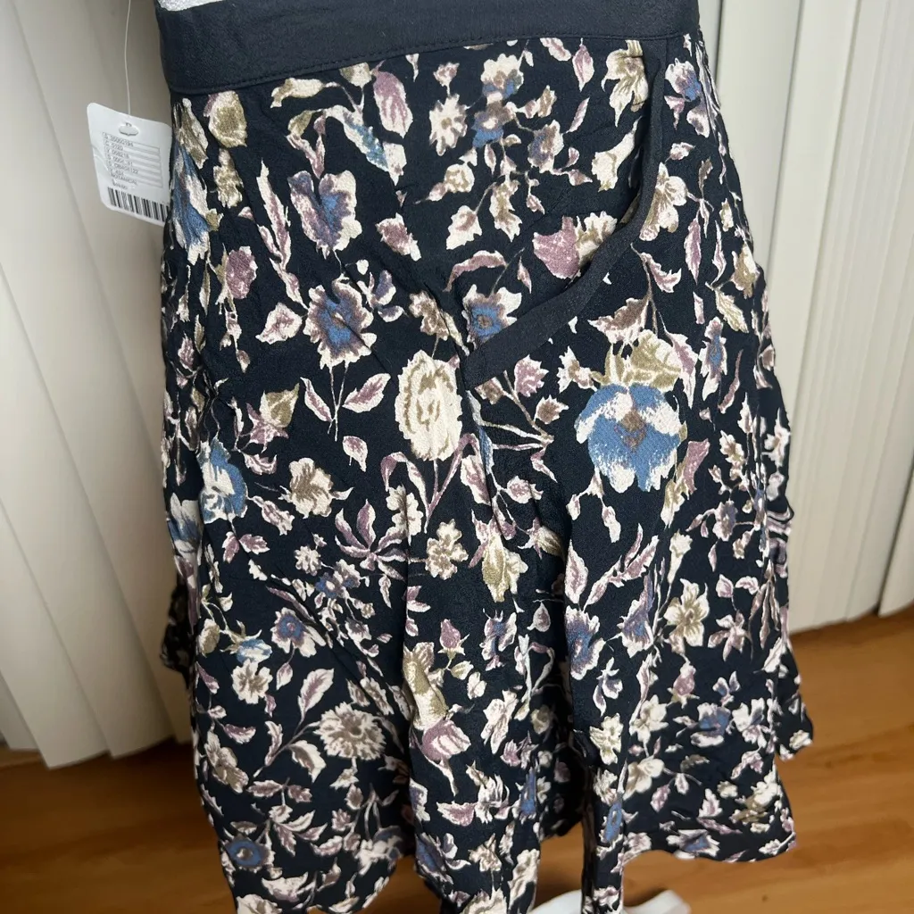 ECOTE Floral Mini Skirt size 2 - Image 4