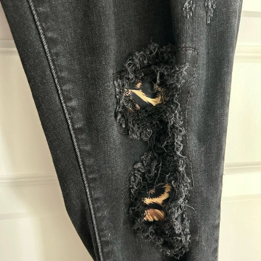 Ripped Leopard Patch Skinny Jeans Black Size 13 / 31 - Image 4