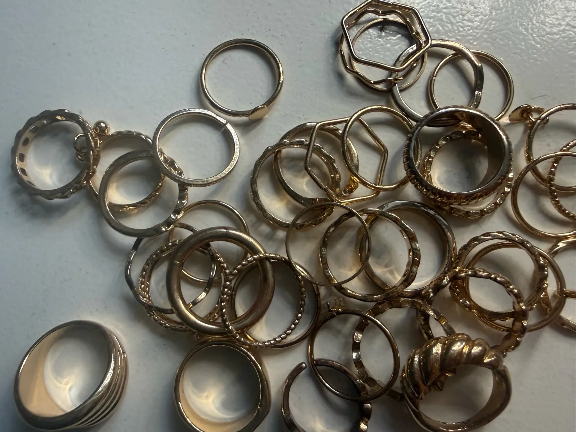 Amazon Gold Ring Set - Image 2