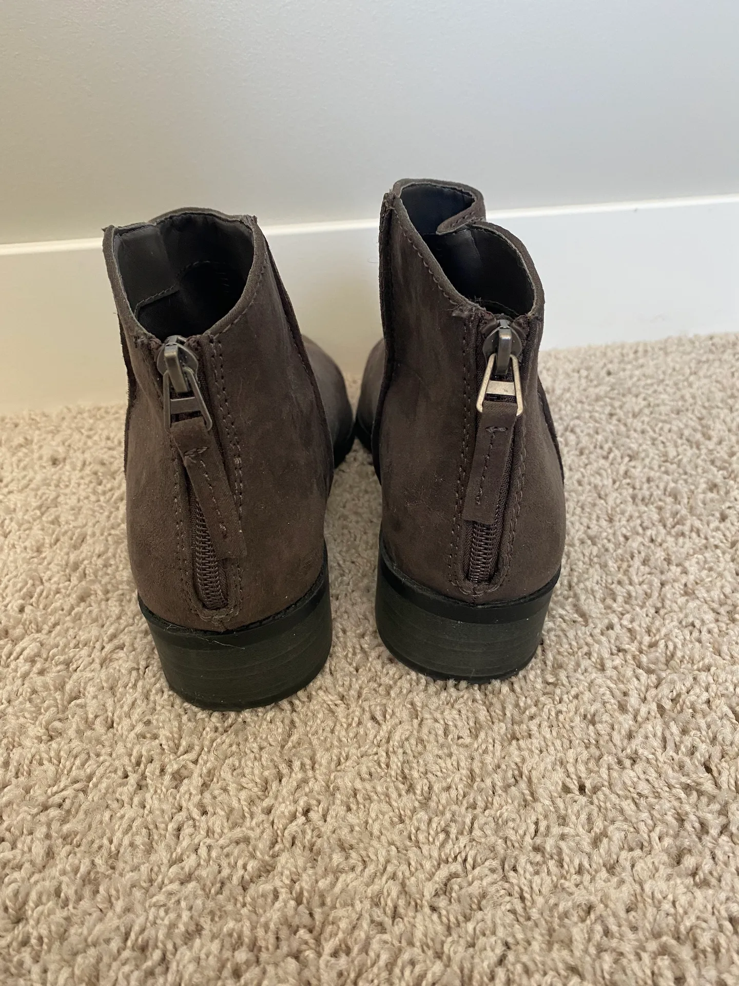 Universal Thread Short Booties - Image 5