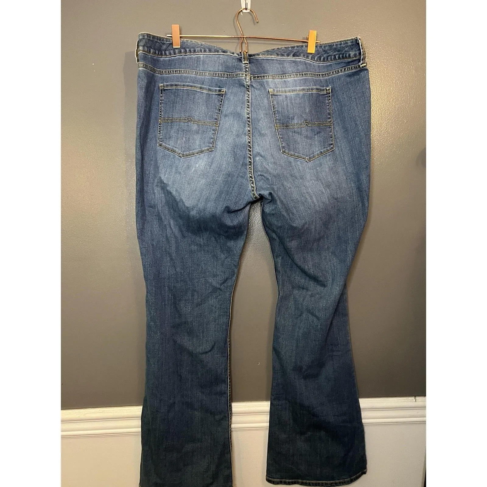 Arizona Jean Co Jeans Juniors 24 Blue Medium Wash Bootcut Slim Fit Stretch Denim - Image 4