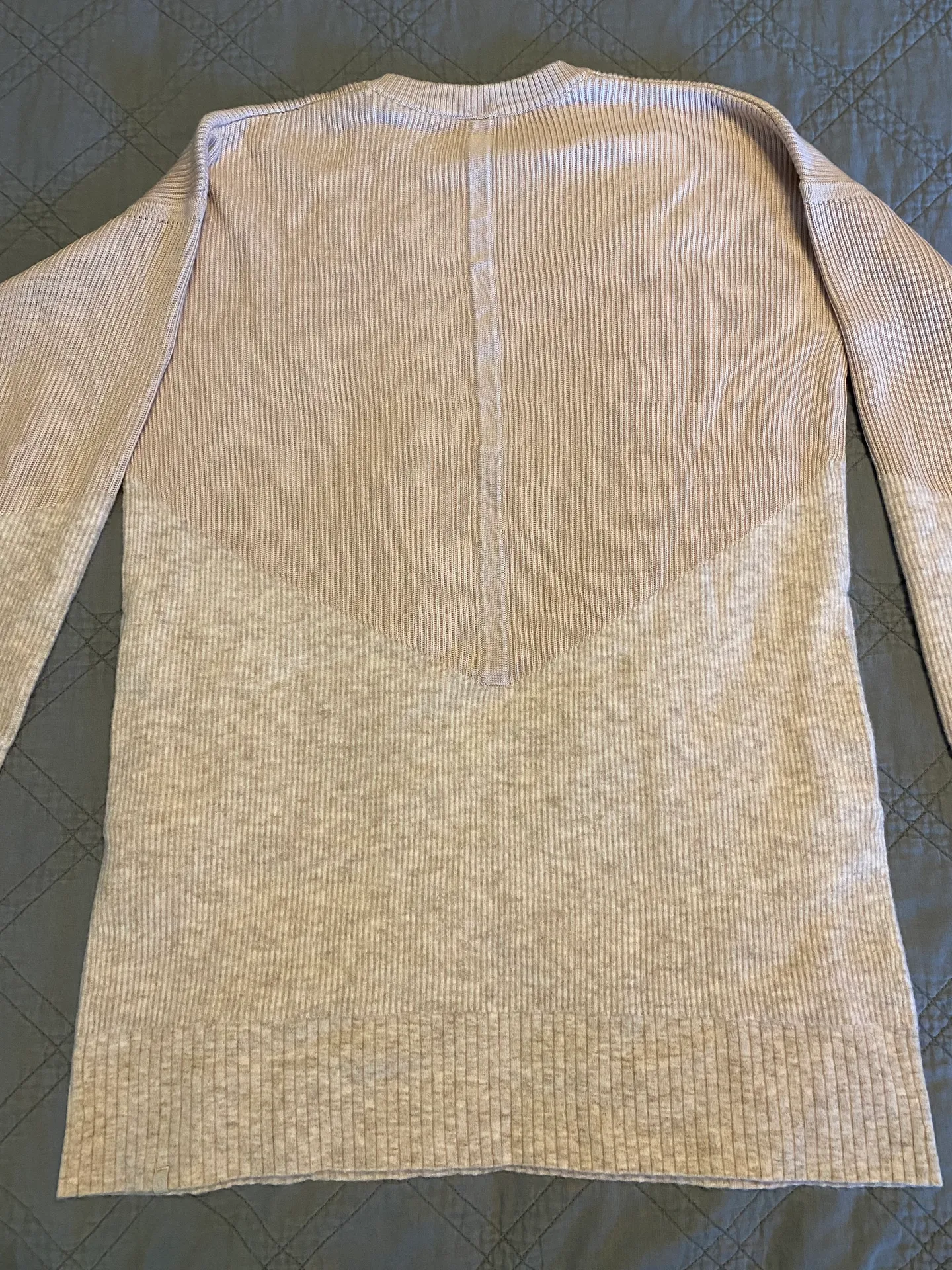 Sweater sz Large NWOT - Image 4