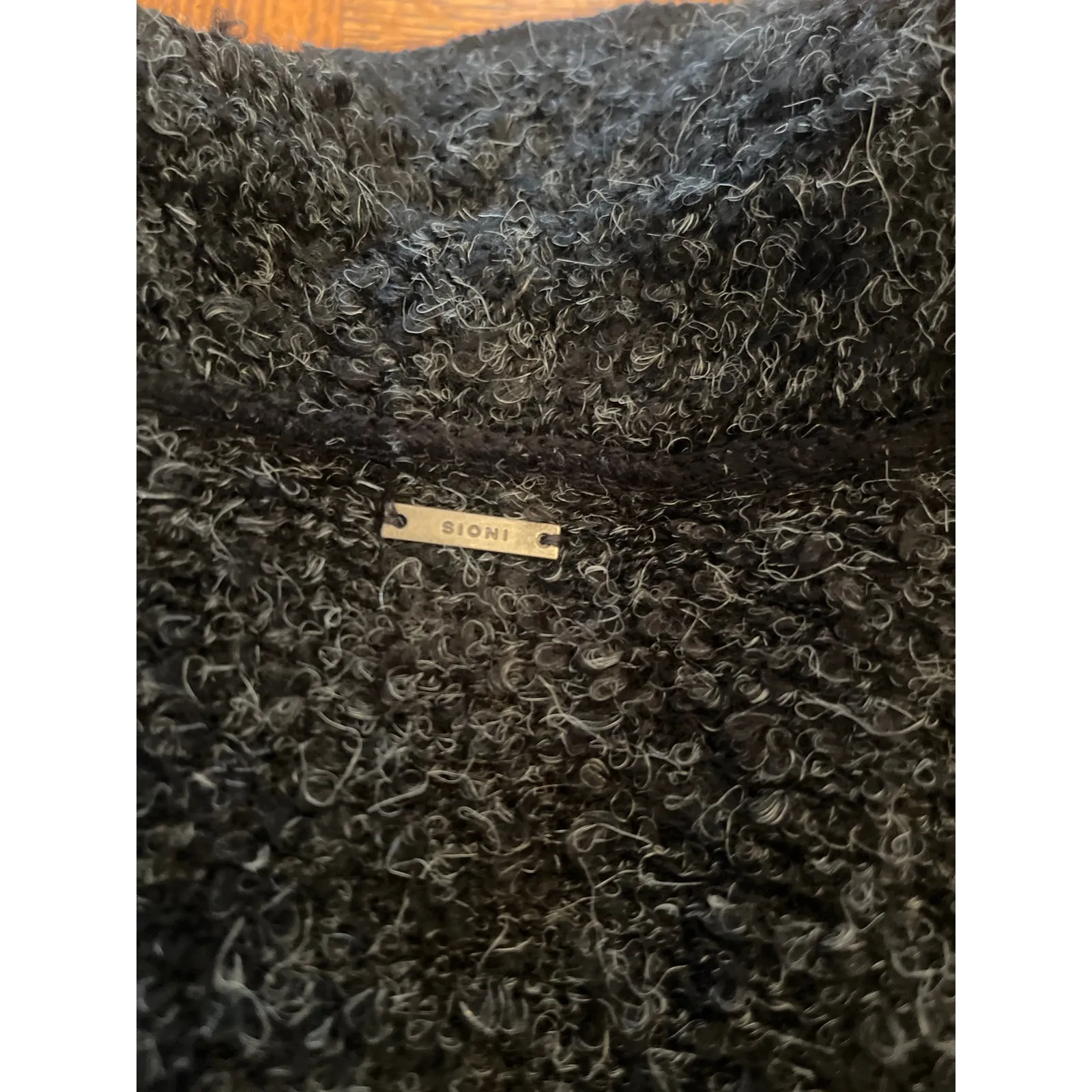 Sioni cardigan sweater with multicolor floral embroidery and a flared hem. M Black Size M - Image 8