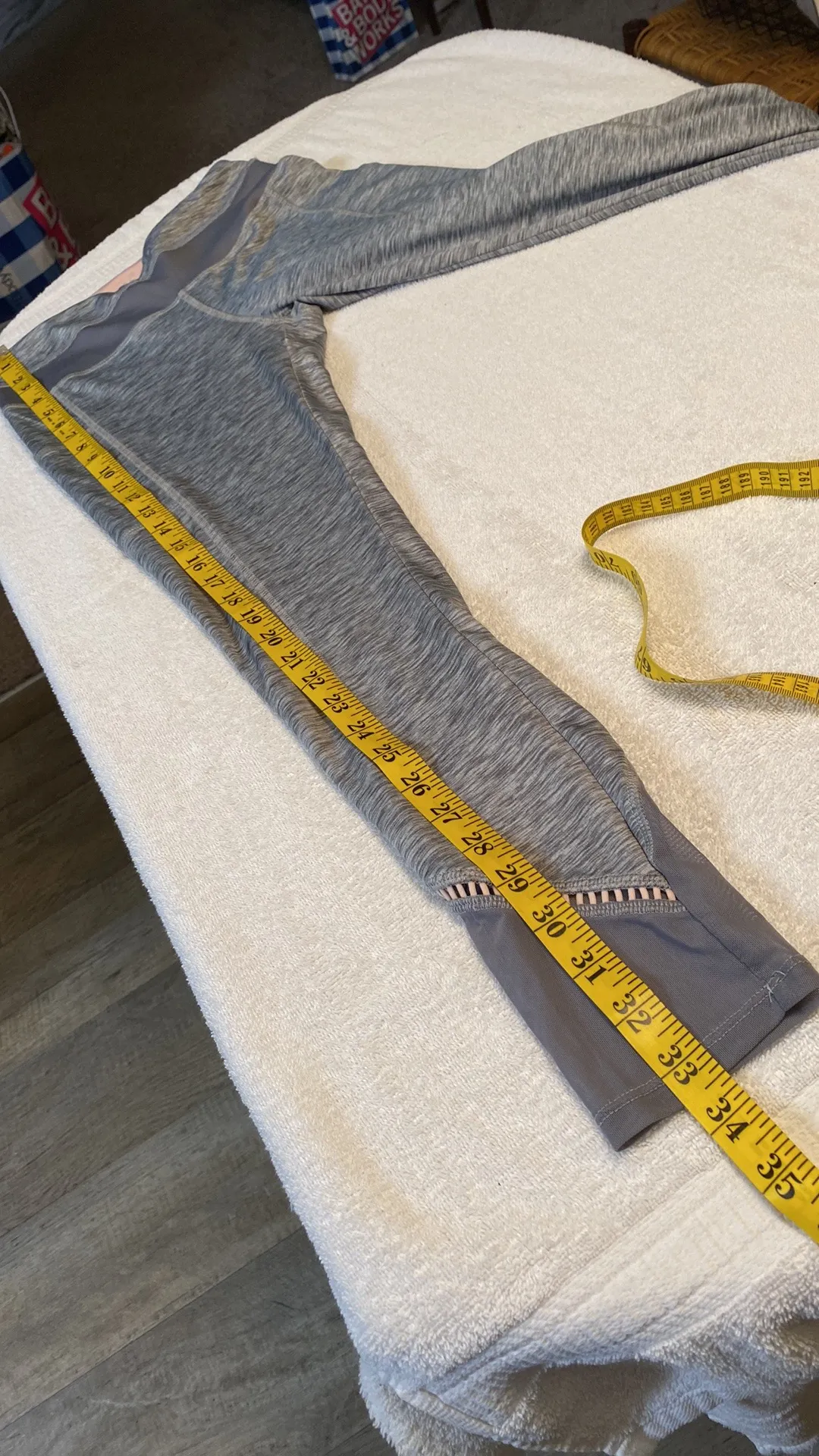 Maurices In Motion leggings cell phone pockets size small - Image 4