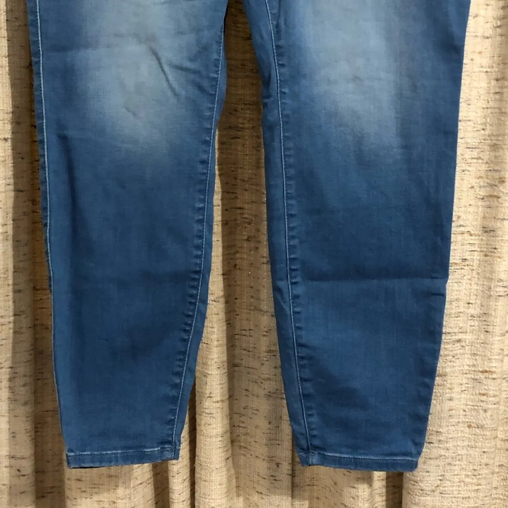 #Feel The Fit Super Soft High Rise Jegging - Image 3