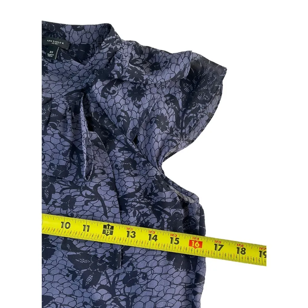 Ann Taylor Gray-ish Blue Silk Top/Blouse Women Size XS | 46-20 - Image 5