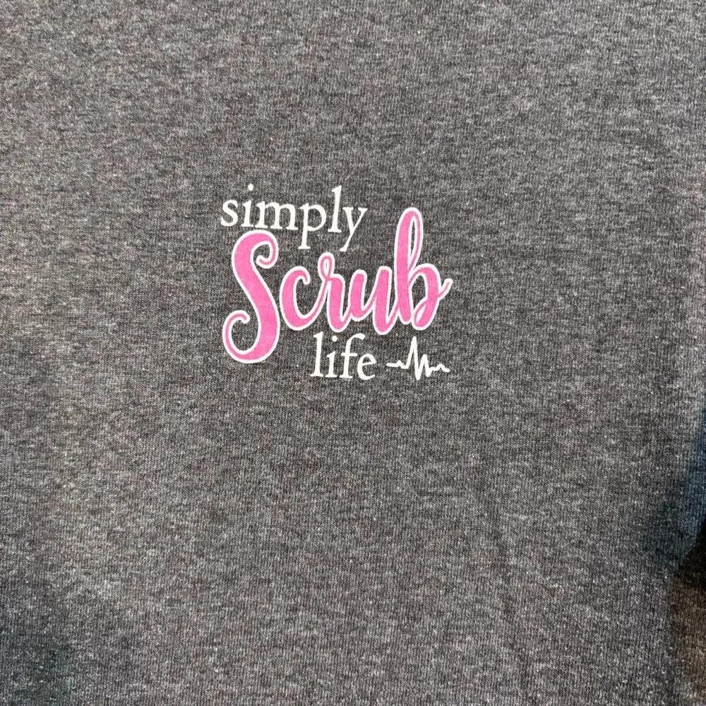 Simply Southern womens scrub life graphic long sleeve t-shirt gray small - Image 2