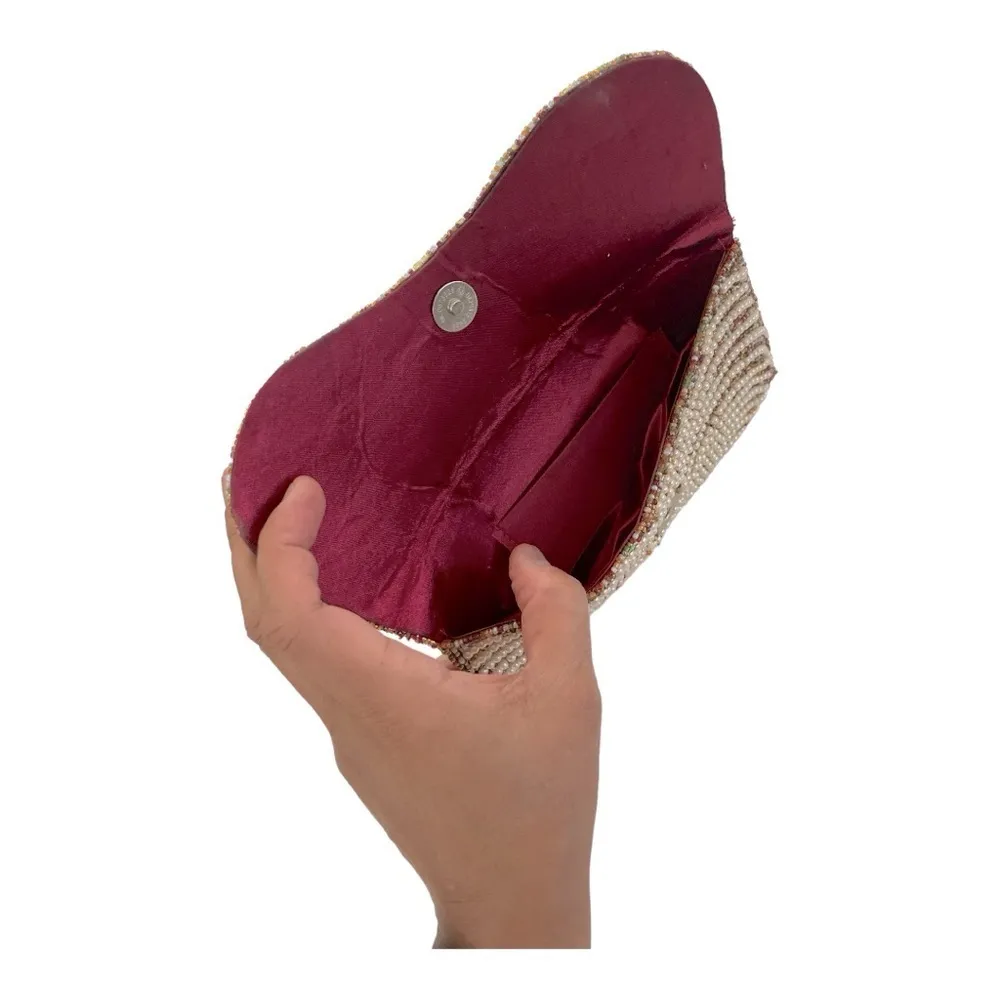 okpta1519426 Hand Beaded
Pearl and bead Clutch Purse Red - Image 10