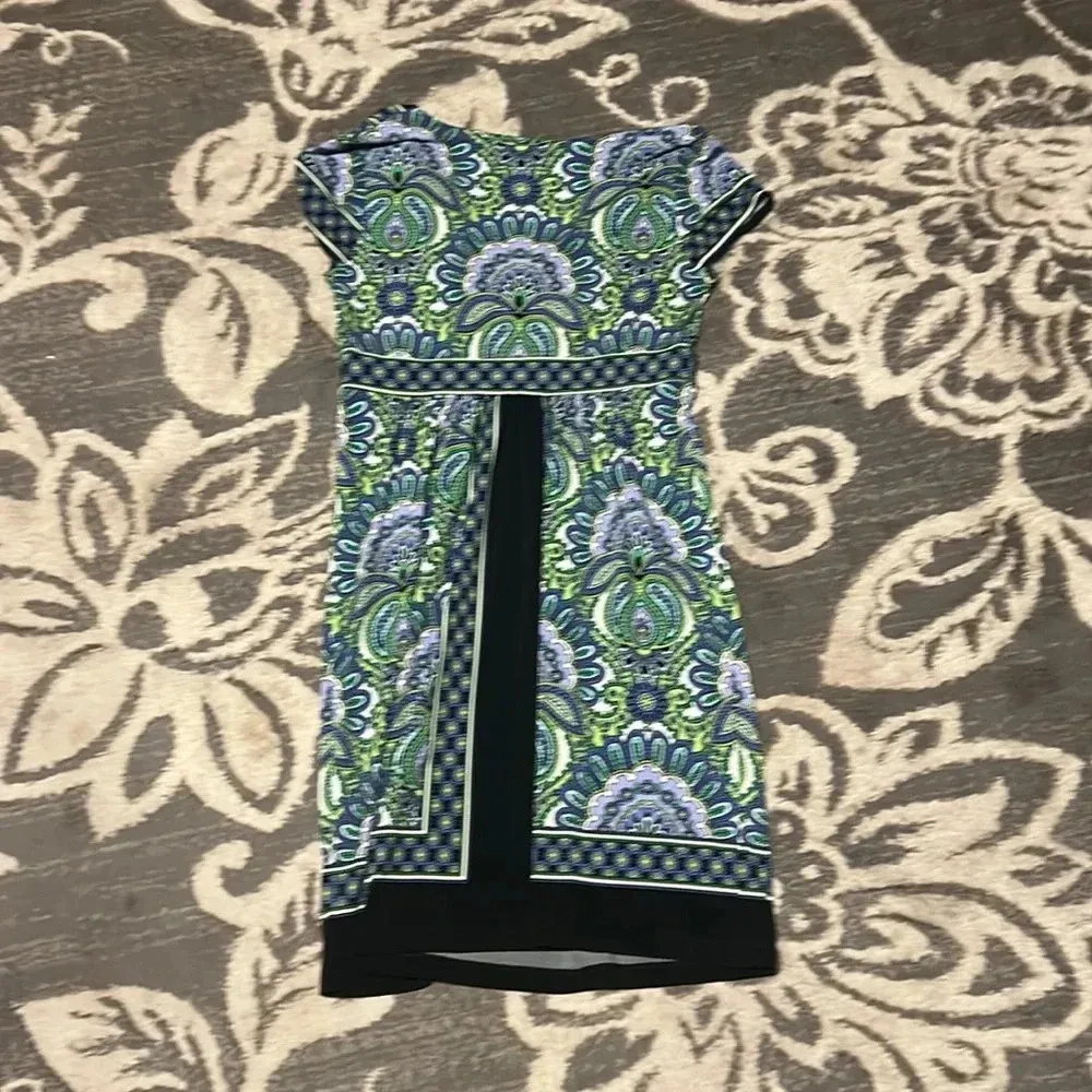 London times v neck dress. Like new. Size 6. Super soft and stretchy. - Image 4