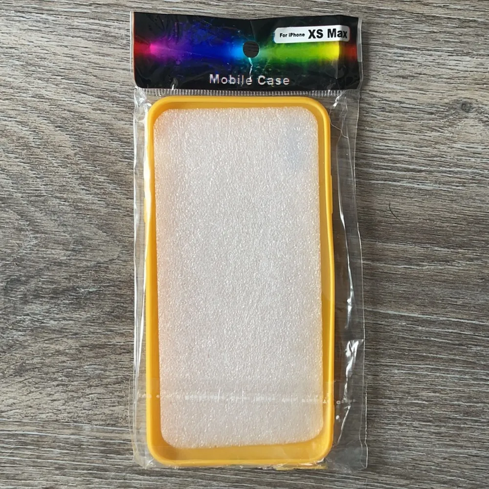 🦋4/$25 iPhone XS Max Quentin Tarantino Phone Case Yellow - Image 6