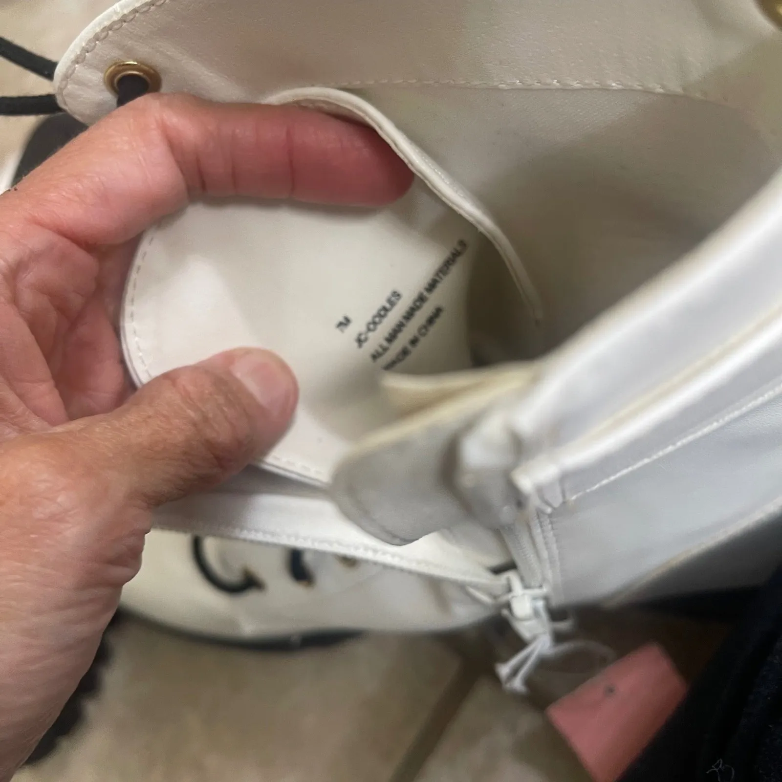 Juicy Couture White Combat Boots Gold Logo Lace Up Buckle Lug Sole Womens Sz 7 - Image 10