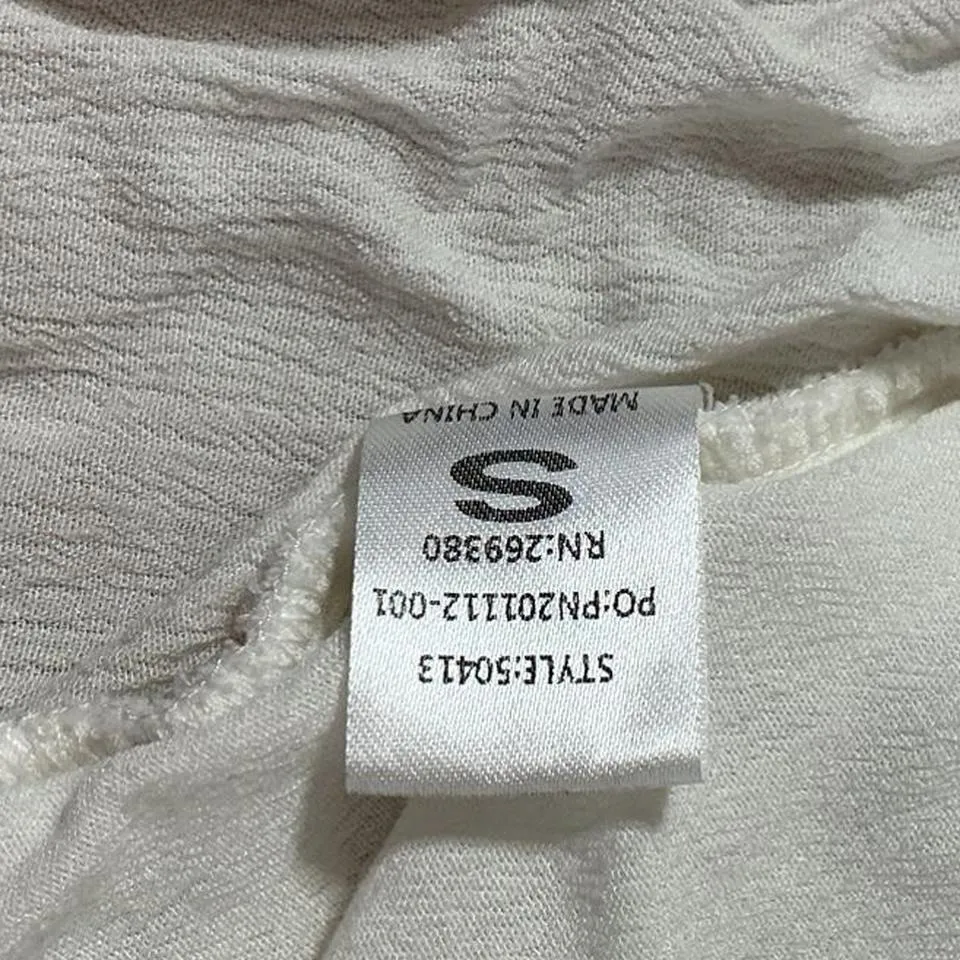 Newbury Kustom White Ruffle Crop Top V-Neck Button Front Flutter Sleeve Small - Image 3