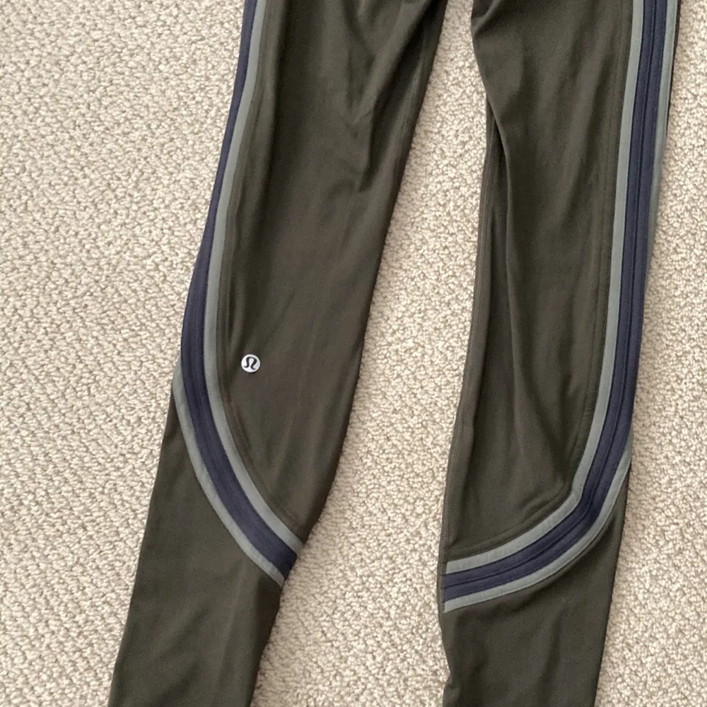 LULULEMON Run Crew High Rise Contour Tight Leggings Pant Dark Olive Nulux 28” 4 - Image 9