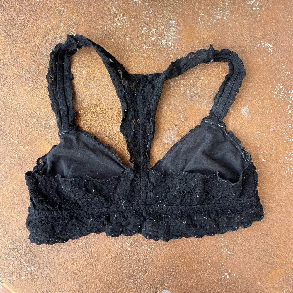 Lace racer back bralette 🖤 - Image 2