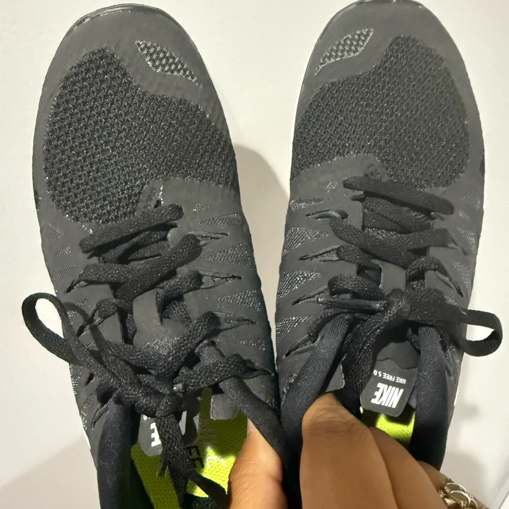 Nike Free 5.0 Women's Size 8 Running Shoes Black‎ & White G - Image 7