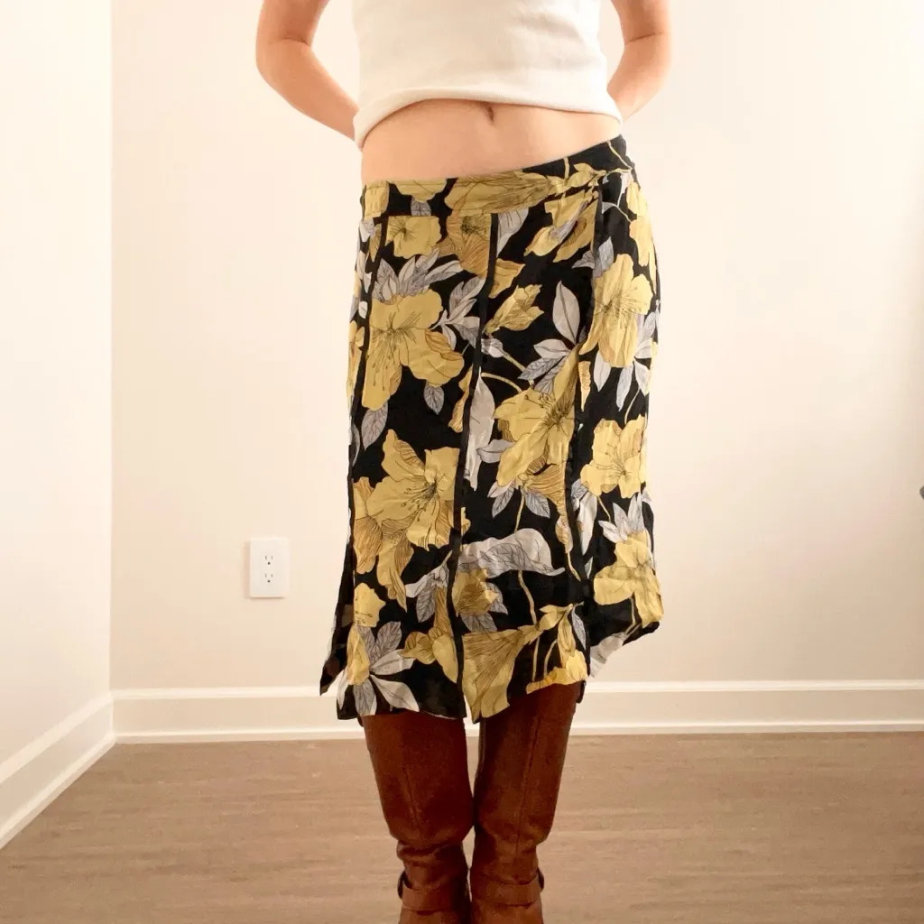 Vintage Bob Mackie Silk Skirt in Floral Print - Image 2