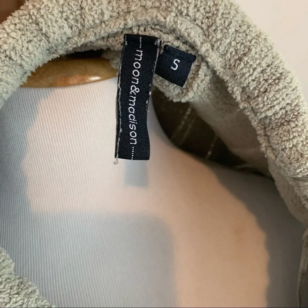 Moon & Maddison chunky knit boxy cropped sweater Green - Image 5