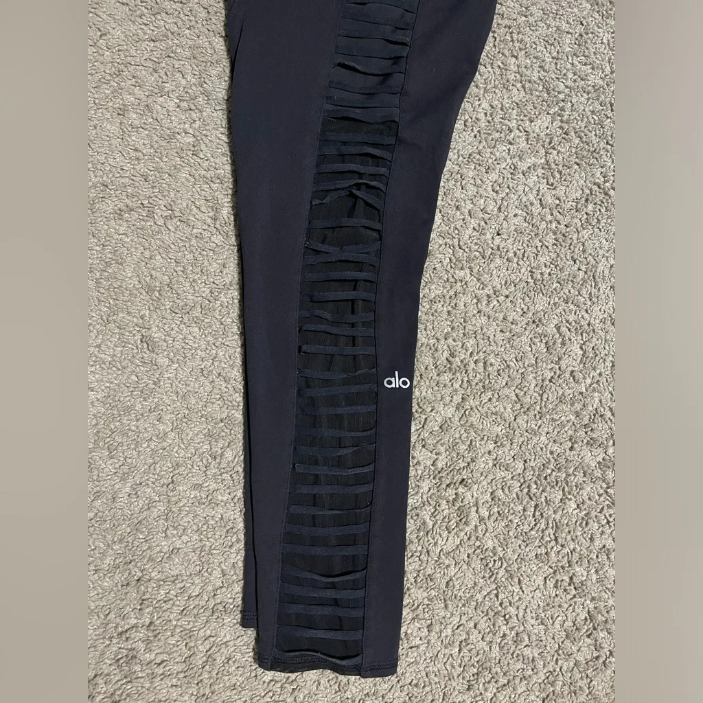 Alo Yoga Women's High Waist Prism Mesh leggings In Black , Size XS - Image 3
