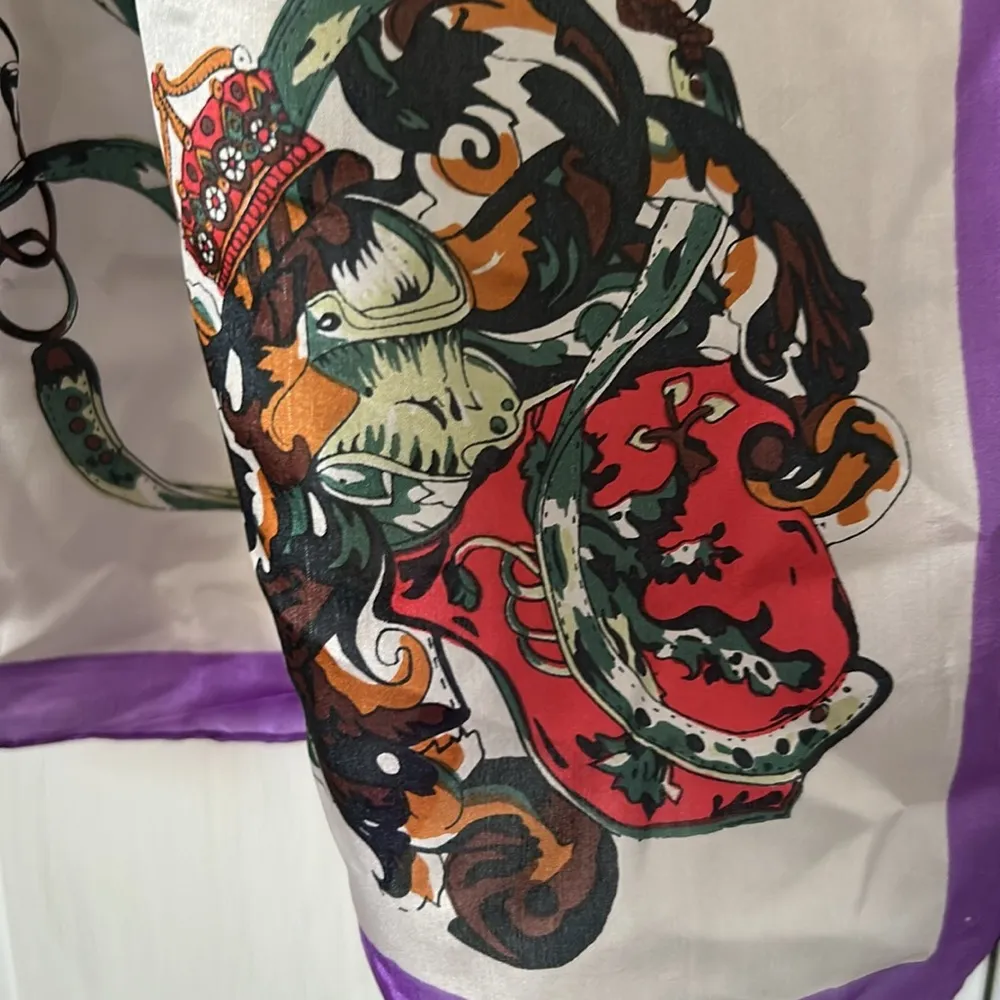 Vintage Golden Camel Purple and White Scarf - Image 3