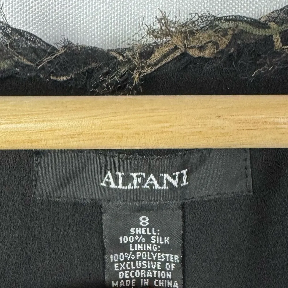 Vintage Alfani Black & Beige Printed Round Neck Silk Short Sleeve 8 - Image 4